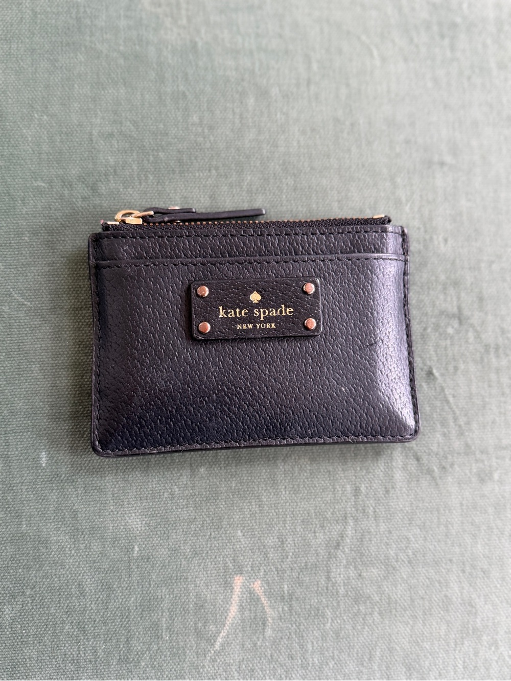 kate spade Black Pebbled Leather Zip Card Holder with Gold Plaque
